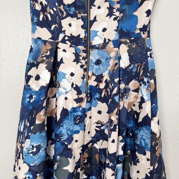 Kate Spade blue Autumn floral scoop neck fit and flare sleeveless dress 6 - Picture 7 of 10